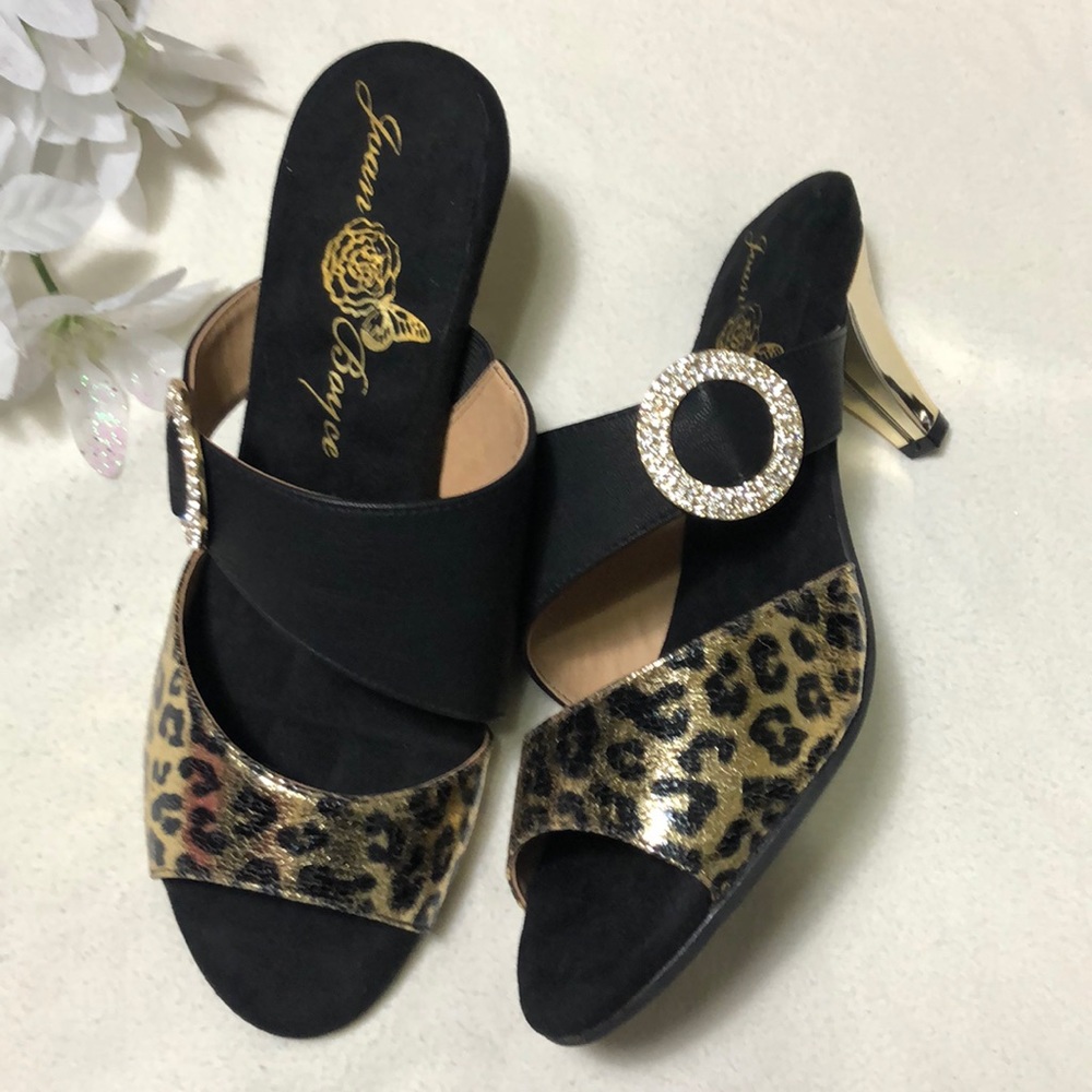New, beautiful Joan Boyce Heels